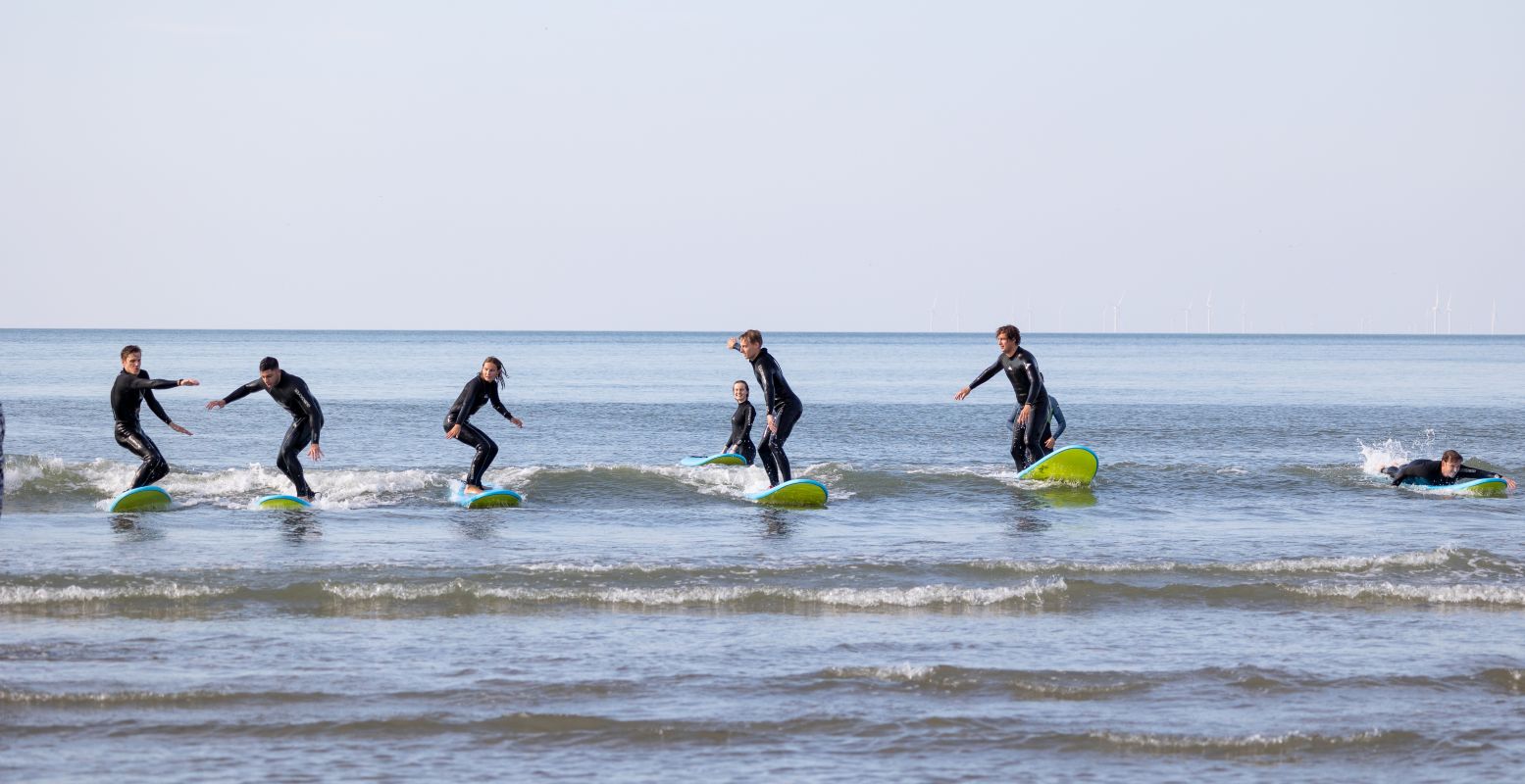 Waar ga jij deze zomer het water op? Foto: Senang Surfschool ©