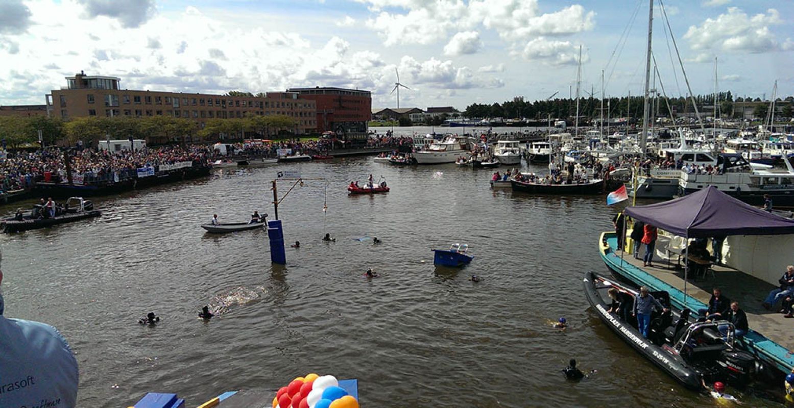 Te land, ter Zaan en in de lucht! Foto: Junior Kamer Zaanstreek.