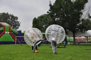 Bubble Voetbal. Foto: Limburgs Uitje.