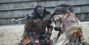 Vier dit jaar kerst met tovenaars, steampunkers en Vikingen Het gaat er hard aan toe tijdens de gevechten in de arena. Foto: © Midwinter Fair Archeon