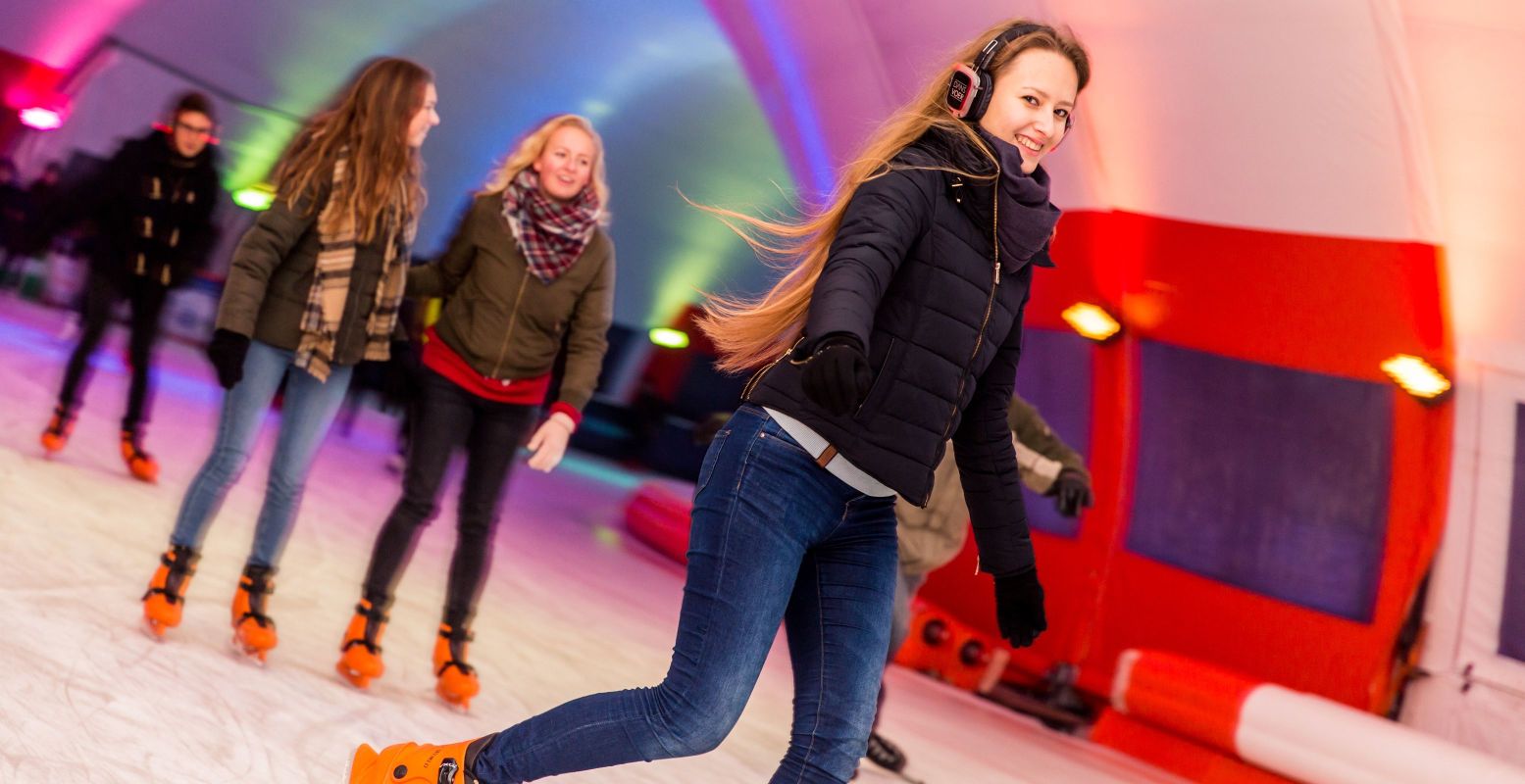 Schaats lekker overdekt. Foto: Schaatsbaan Rotterdam