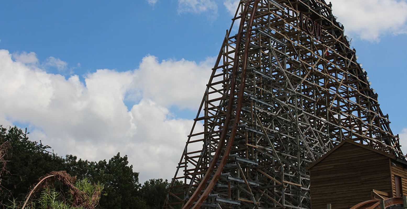 Straks weer in de achtbaan UNTAMED van Walibi! Musea mogen vanaf 1 juni weer open, attractieparken en dierentuinen zijn in overleg met de gemeentes en veiligheidsregio's. Foto: DagjeWeg.NL