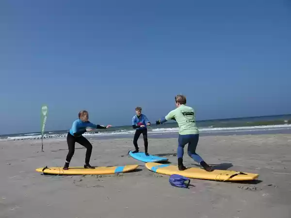 Oefening baart kunst! Foto: Surfschool Domburg