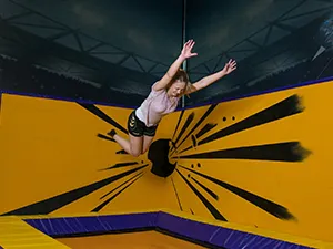 Eindeloos jumpen op tientallen trampolines! Foto: Jumpsquare Nieuwegein.