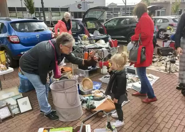 Vlooienmarkt & Kofferbakverkoop Foto ge&uuml;pload door gebruiker Waterlinie Evenement
