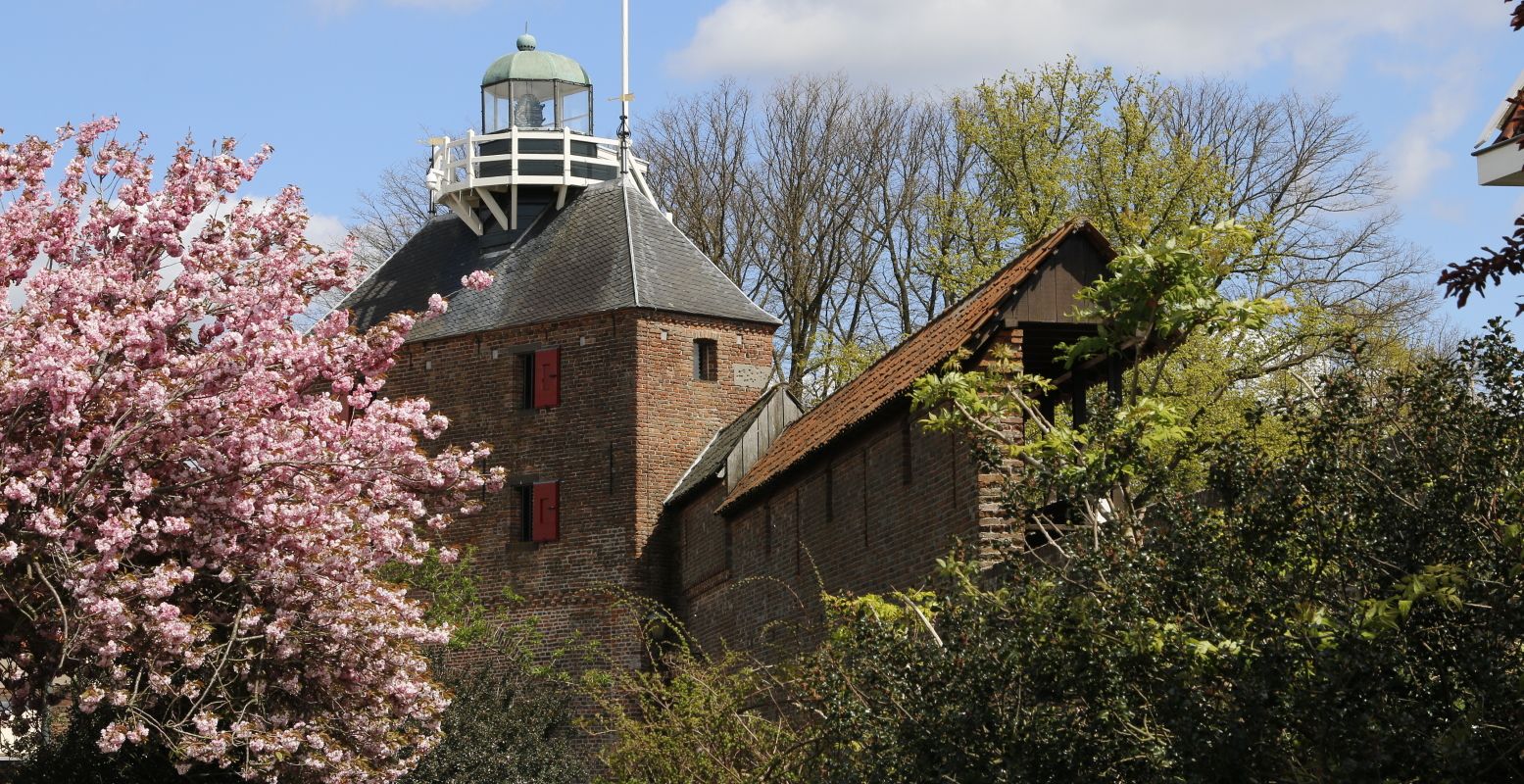 De Vischpoort is de enig overgebleven stadspoort van Harderwijk. Foto: Age Meijer