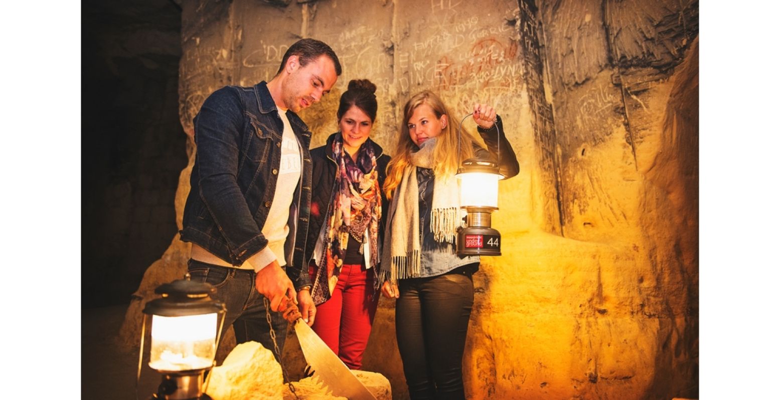 Hoe hard of zacht is een steen van mergel nou eigenlijk echt? Foto: Maastricht Marketing © Jonathan Vos