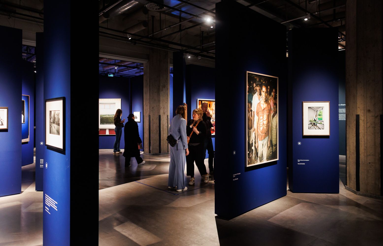 Bezoek het Nederlands Fotomuseum, bewonder de 'Ik zie, ik zie, wat jij niet ziet' expositie en leg nieuwe contacten! © Fred Ernst Foto: Museumnacht010