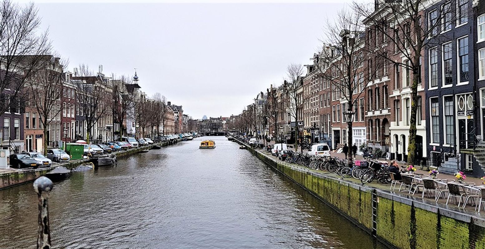 Ontdek de grachten van de Amsterdamse grachtengordel, zoals de Prinsengracht. Dit uniek stukje bouwwerk is één van de Nederlandse werelderfgoederen op de lijst van UNESCO. Foto: DagjeWeg.NL © Tonny van Oosten