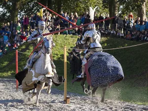 Echte ridders op Slot Loevestein. Foto: Slot Loevestein © Marcel Köppen