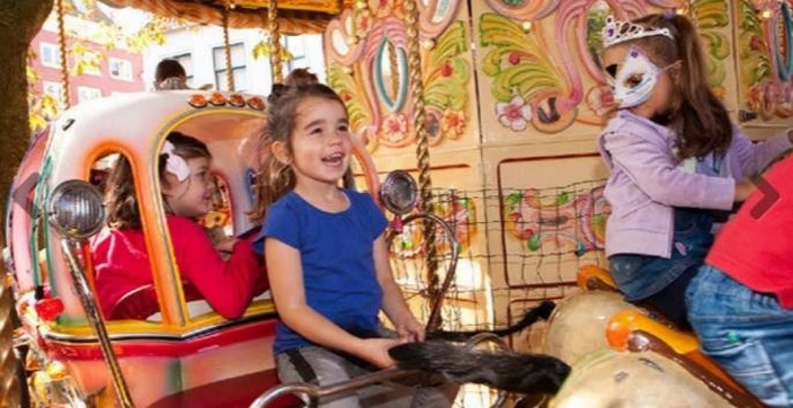 Vier feest op de kermis! Foto: 3 October Vereeniging