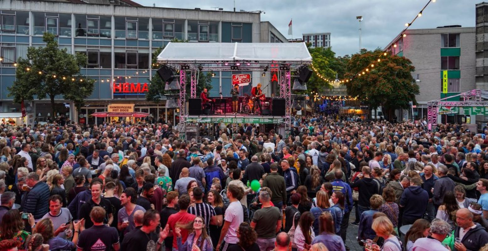 Met 1000 optredens is het dagenlang feest in Nijmegen. Foto: Vierdaagsefeesten