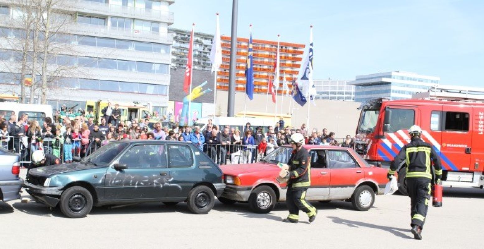 Alle hulpdiensten hebben een eigen taak, maar ze werken ook goed samen. Foto: Fred Rotgans