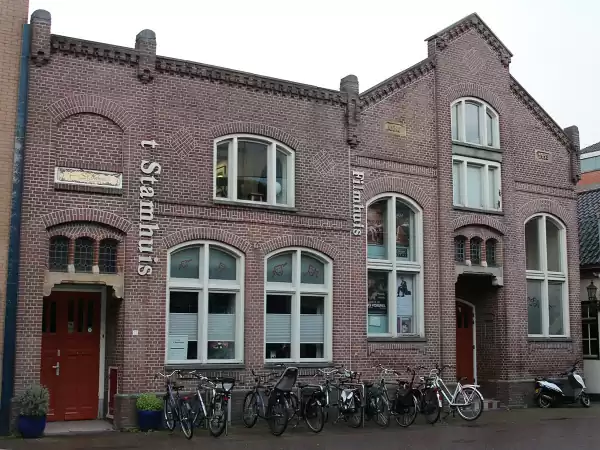 Het filmhuis ligt in het centrum van Purmerend. Foto: DagjeWeg.NL Het filmhuis ligt in het centrum van Purmerend. Foto: DagjeWeg.NL