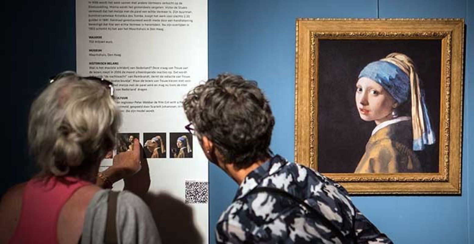 Ook een reproductie van het beroemde kunstwerk 'Het meisje met de parel' hangt in Aalsmeer. Foto: Greatest Paintings