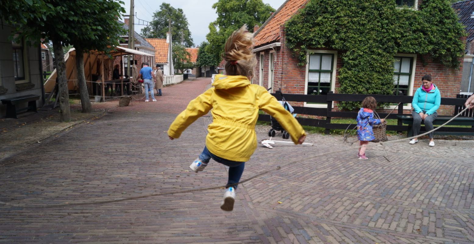 Oudhollandse spelletjes zijn nog altijd leuk. Foto: DagjeWeg.NL / Grytsje Anna Pietersma