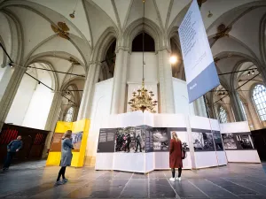 Vrijwel elk jaar kun je hier de World Press Photo tentoonstelling zien. Foto: De Nieuwe Kerk Amsterdam