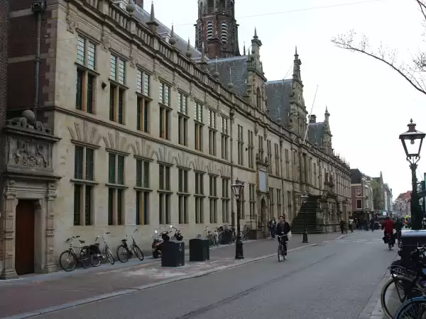 Mis ook het stadhuis niet. Foto: DagjeWeg © Daan Teeuw