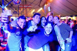 Dagje megapret op de zomerse kermis Zomers feestje in Eindhoven. Foto: Park Hilaria