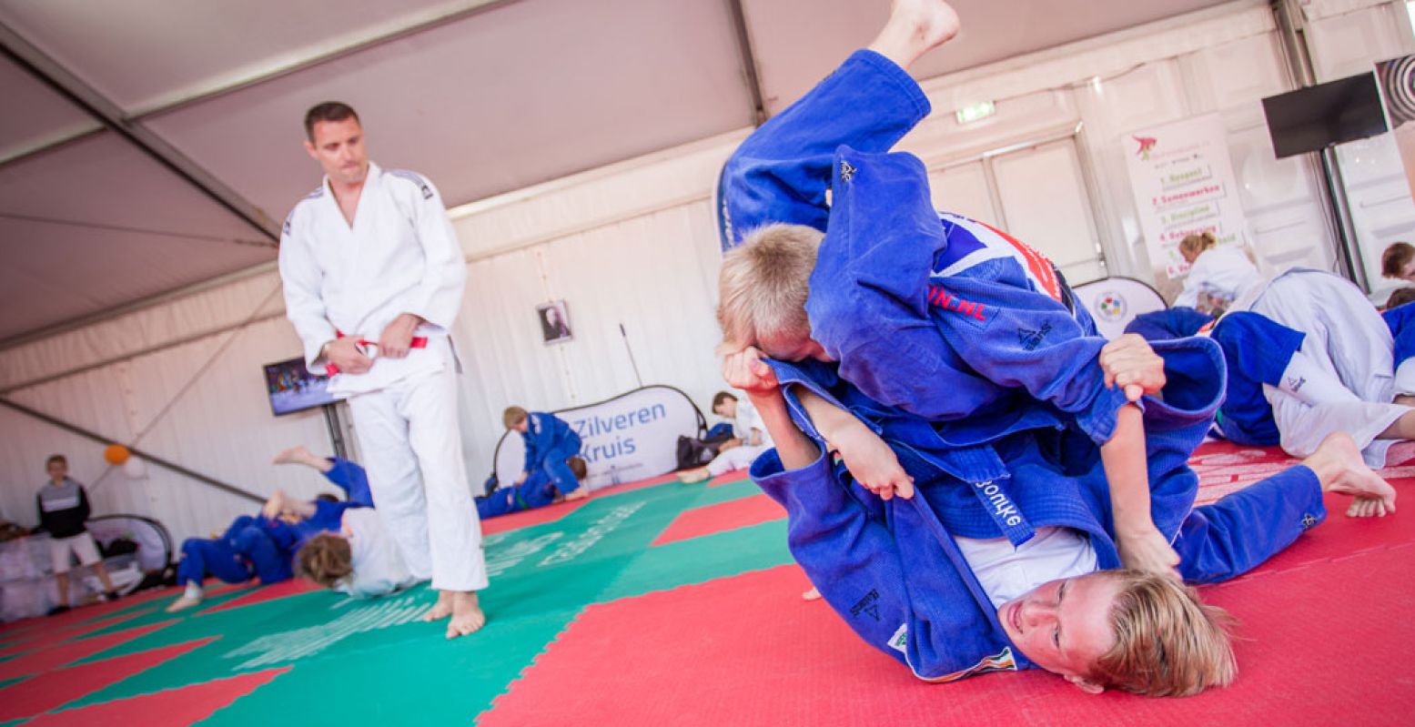 Ontmoet bekende oud sporters en olympiërs. In 2016 gaf onder andere Mark Huizinga een judoclinic.  Foto: Olympic Experience 2016 © Tim Buitenhuis