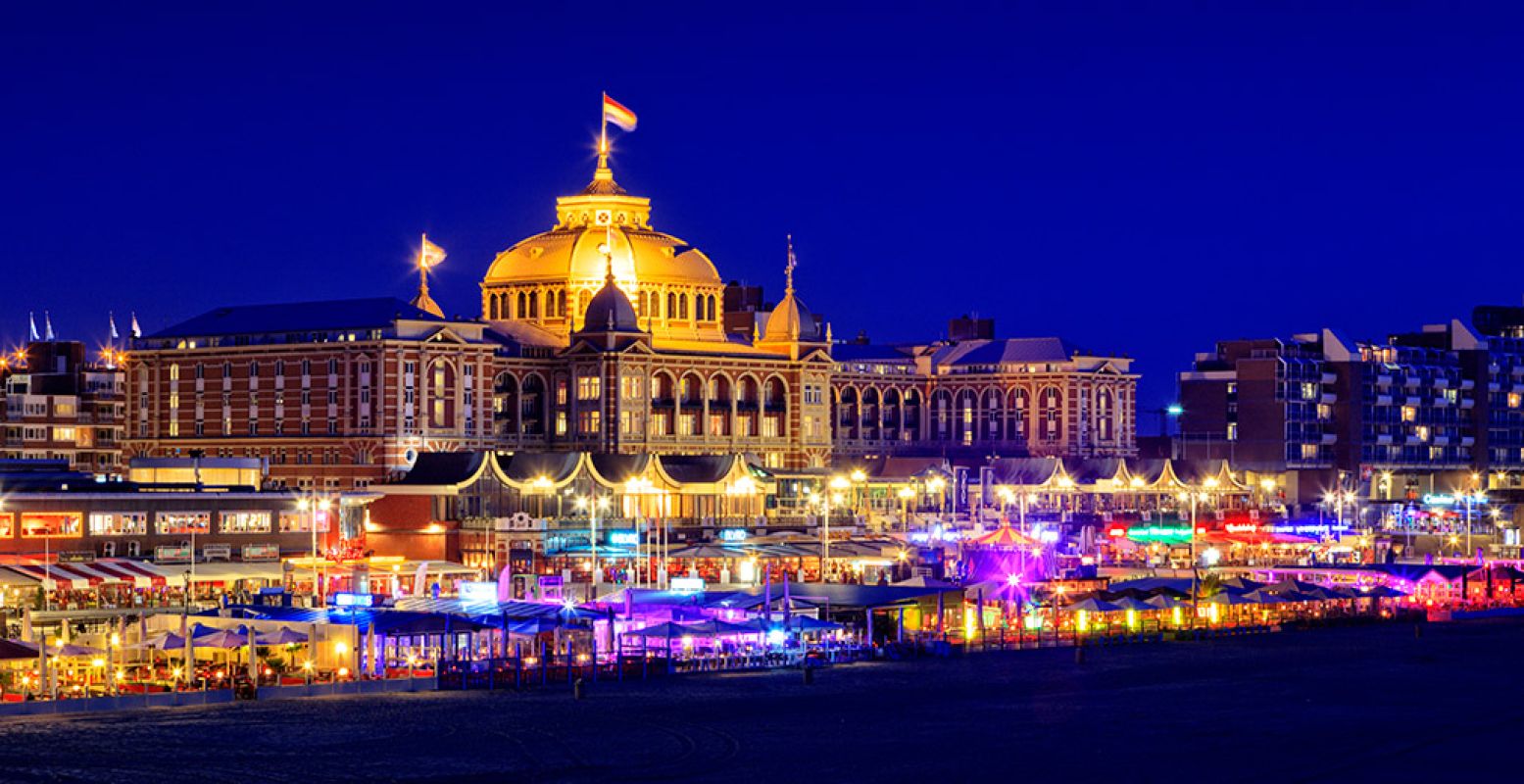 De meest iconische gebouwen van Den Haag staan letterlijk in de spotlights. Foto: Arjan de Jager.