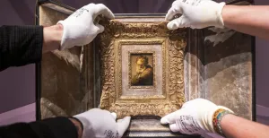 Unieke Rembrandts te zien in Hermitage Amsterdam Rembrandts kleinste schilderij is weer even terug in Nederland! Rembrandt van Rijn, Buste van een bebaarde oude man (1633) © The Leiden Collection. Foto: Evert Elzinga