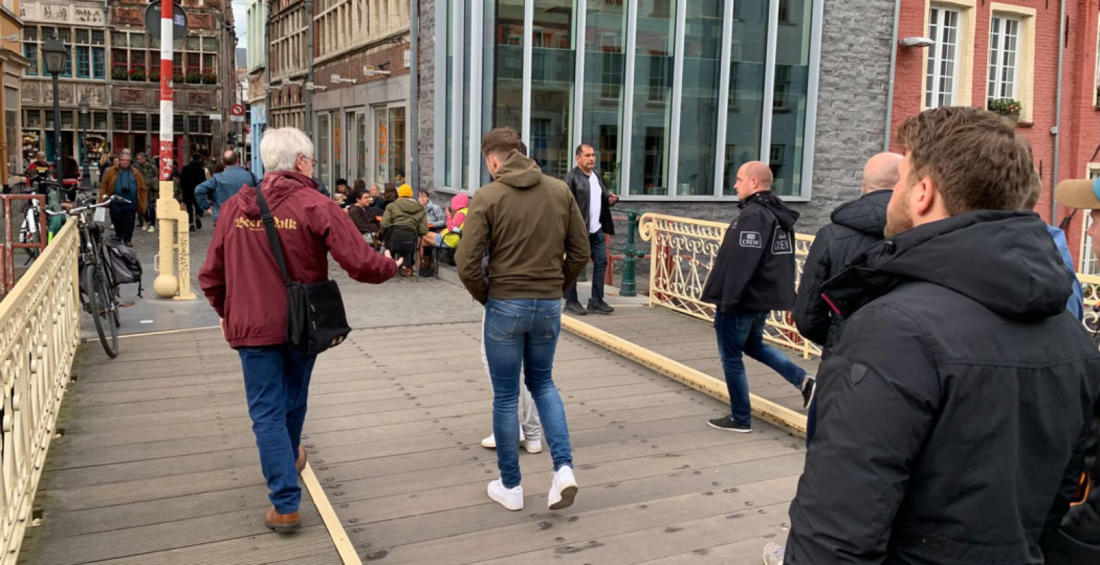 Loop door de stad en stel de gids alle vragen die in je opkomen. Foto: Redactie DagjeWeg.NL