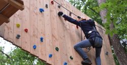 Spring 16 meter omlaag in nieuw klimbos