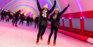 De tofste schaatsbanen van Nederland Yes, het schaatsseizoen begint weer! Foto: Schaatsbaan Rotterdam