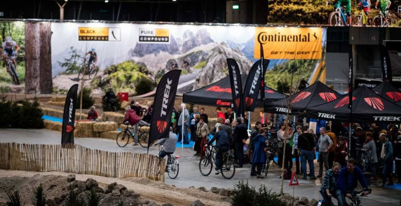 Maak een testritje op een e-bike. Foto: Jaarbeurs Utrecht. Maak een testritje op een e-bike. Foto: Jaarbeurs Utrecht.