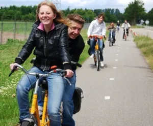 Lol op de tandem. Foto: Yellow Rent