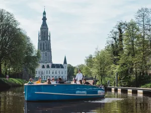 Bootje Varen Breda Vaar door de Singels van Breda. Foto: © Breda Marketing