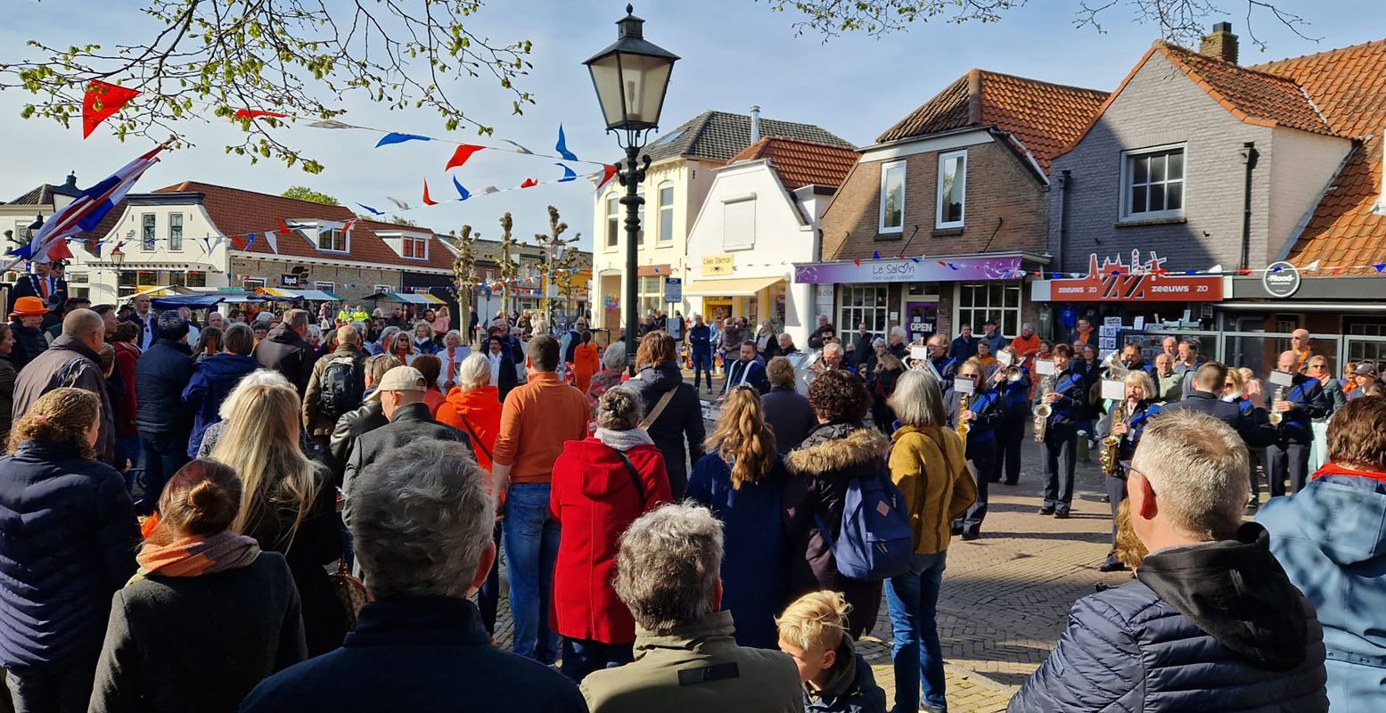 Hemelvaartsmarkt in Burgh-Haamstede. Foto: Chantal Maliepaard