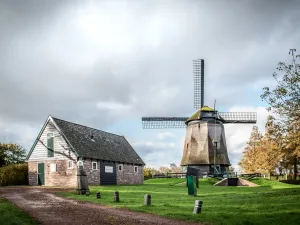 Bezoek de oudste poldermolen van Nederland. Foto: Waarlandsmolen © Cre8 Fotografie.
