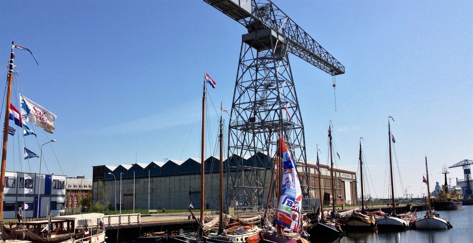 De Scheldekraan en Machinefabriek in het industriële Scheldekwartier, dat naast het oude centrum ligt. Foto: jeankaweyens via  Pixabay 