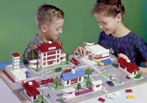 Expositie 90 jaar LEGO
