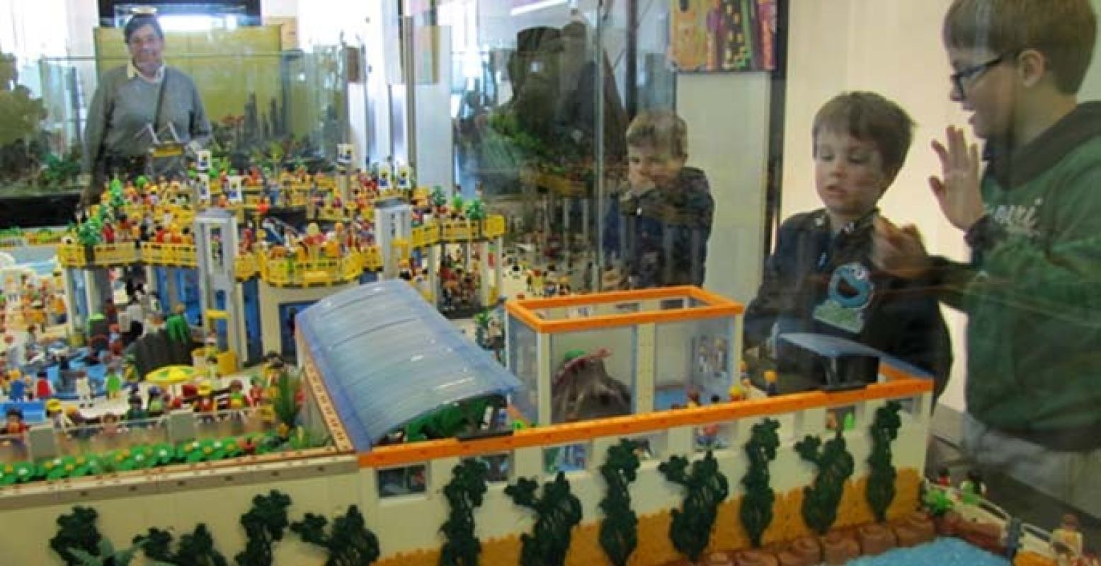 Grote landschappen van Playmobil, om je ogen bij uit te kijken! Foto: Museum van de Twintigste Eeuw