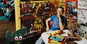 Ontmoet Keith Haring in Heerlen De excentrieke kunstenaar in zijn eigen keuken. Foto: Tseng Kwong Chi © Muna Tseng Dance Projects, Inc