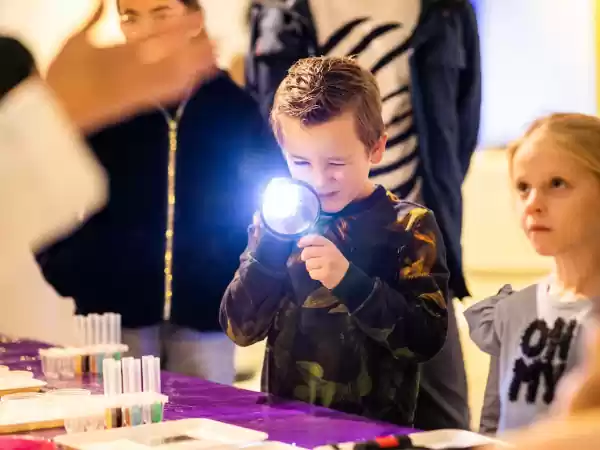 Spelen is leren. Foto: Philips Museum © Twycer