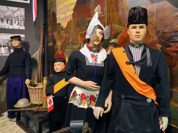 Volendams Museum De iconische klederdracht uit Volendam. Foto: Volendams Museum