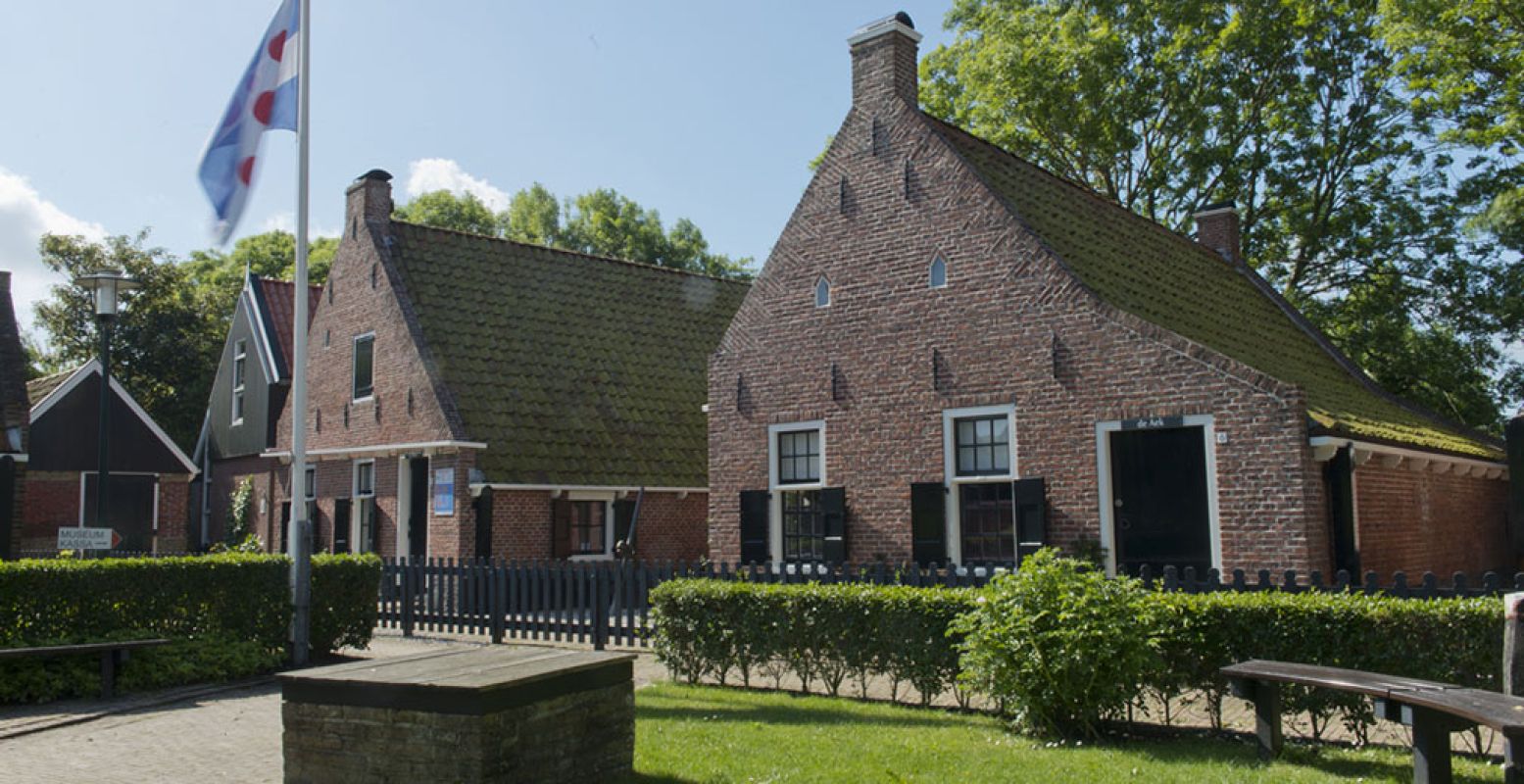 De vissershuisjes van Museum 't FiskershÃºske in Moddergat. Foto: Museum 't FiskershÃºske