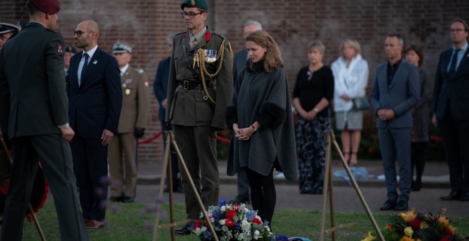 De herdenking op het Airborneplein / de Berenkuil. Foto: Citymarketing Arnhem © Rinus Blaak