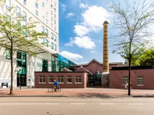 Wandel door het 'oude fabriekje' van Philips. Foto: Philips Museum