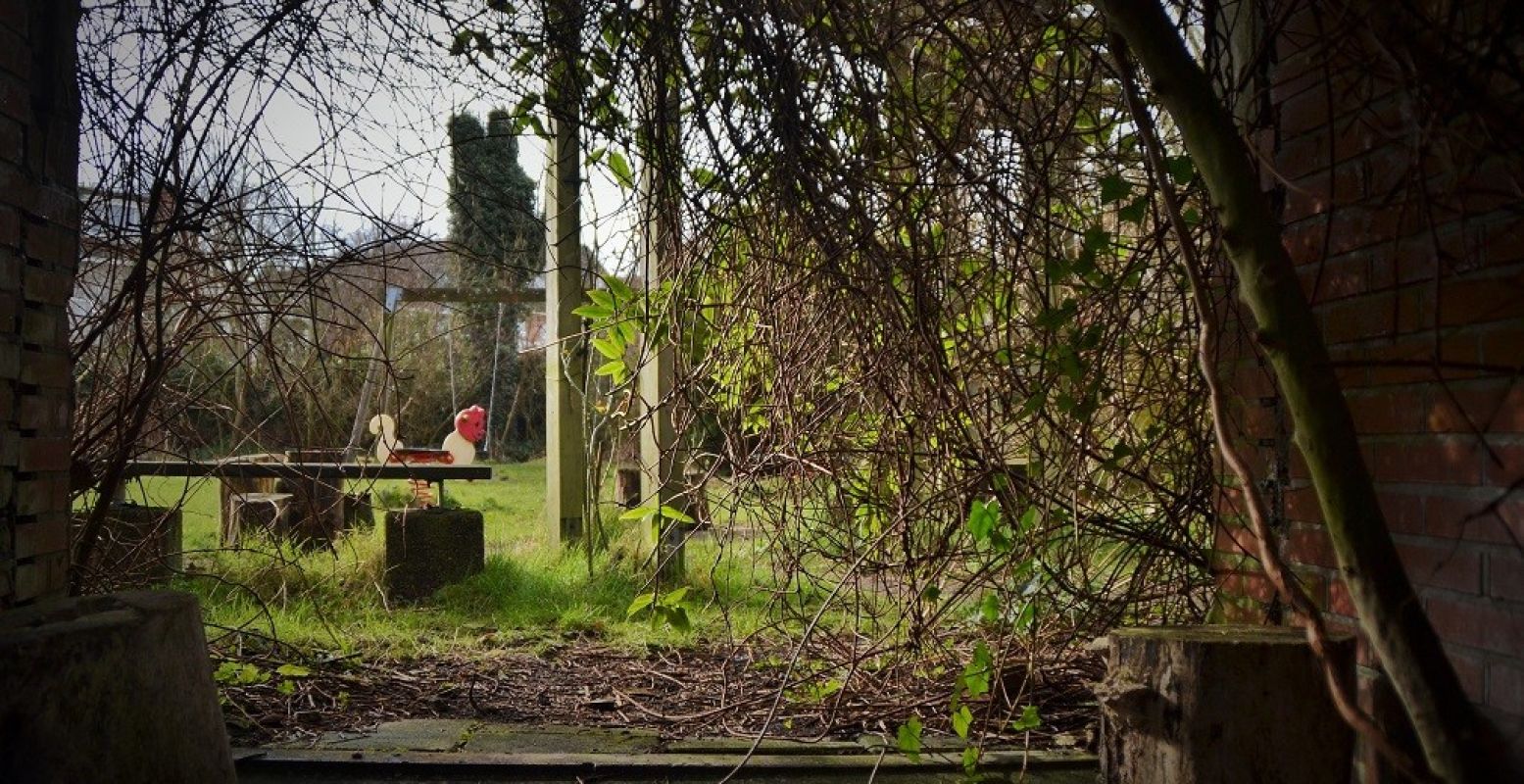 Ontspannen in het groen bij de gezellige Buurttuin Oosterpoort. Foto: Rineke Kwant.