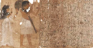 Volg Qenna door het Egyptische dodenrijk Een kijkje in de expositie, met rechts de vellen papyrus, animaties en teksten met uitleg. Foto: Rijksmuseum van Oudheden