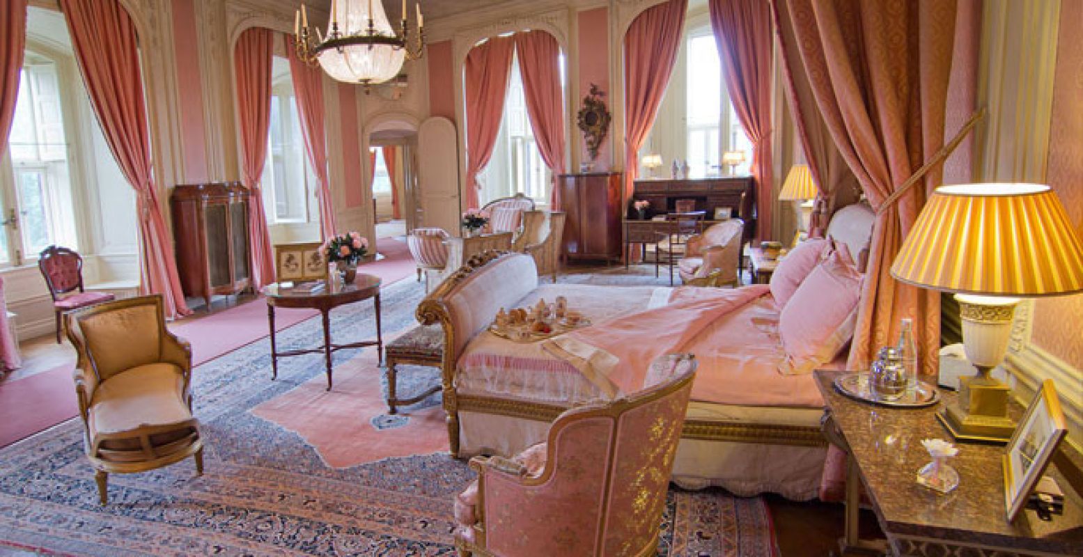 De droom van ieder prinsesje: de slaapkamer van de barones. Foto: Kasteel de Haar