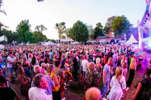 Fotobeschrijving: De Vaste Clique. Foto: (c) Stichting Helmond City Events. Fotobeschrijving: De Vaste Clique. Foto: (c) Stichting Helmond City Events.