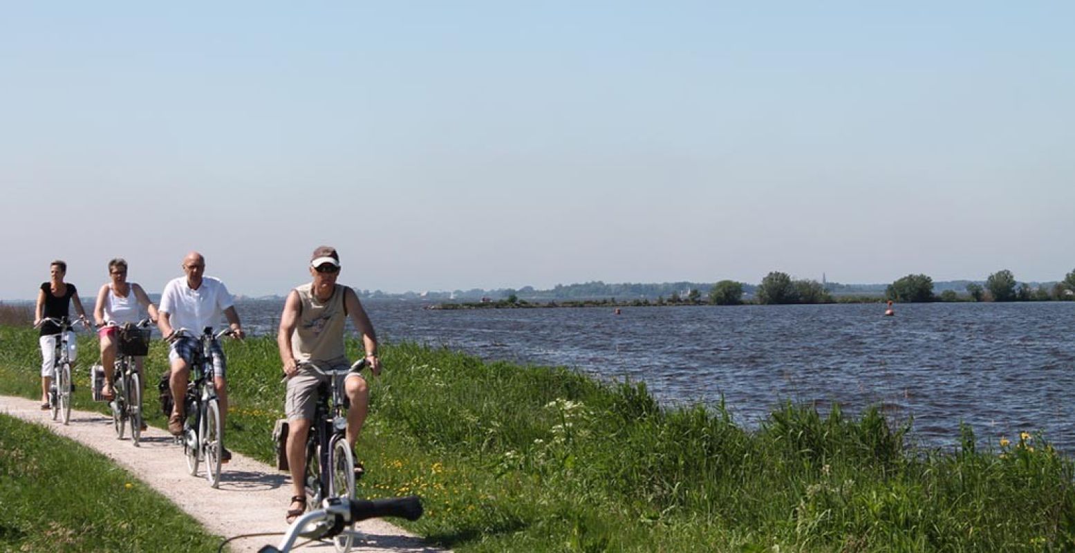 Fietsers in Friesland. Foto: NBTC Holland Marketing.