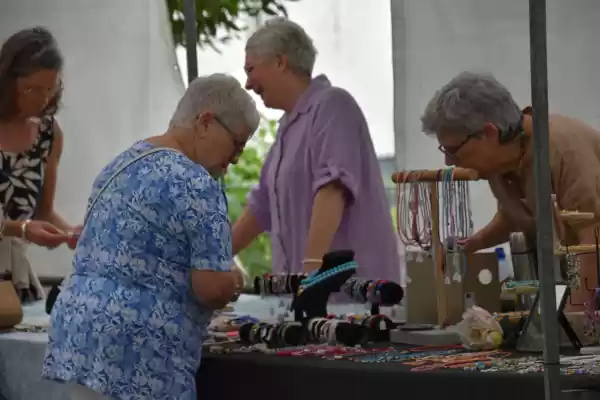 Kunstmarkt in Kasteelpark Born Foto: Kasteelpark Born