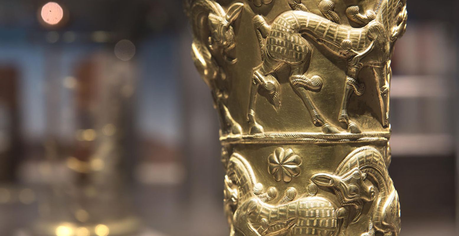 Gouden beker, 1250 - 1150 v. Chr., Marlik. Collectie The National Museum of Iran, Teheran. Foto: Drents Museum